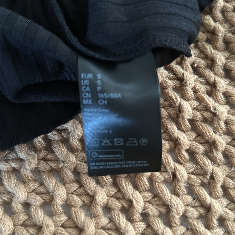 H&M top - Picture 3 of 5